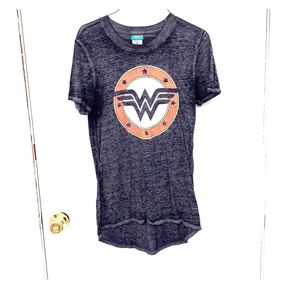 Lightweight Wonder Woman tee